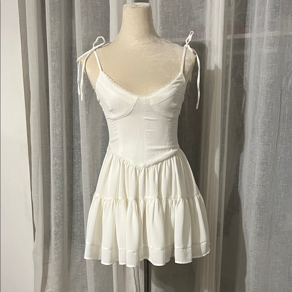 Tiger Mist Elegant White Dress